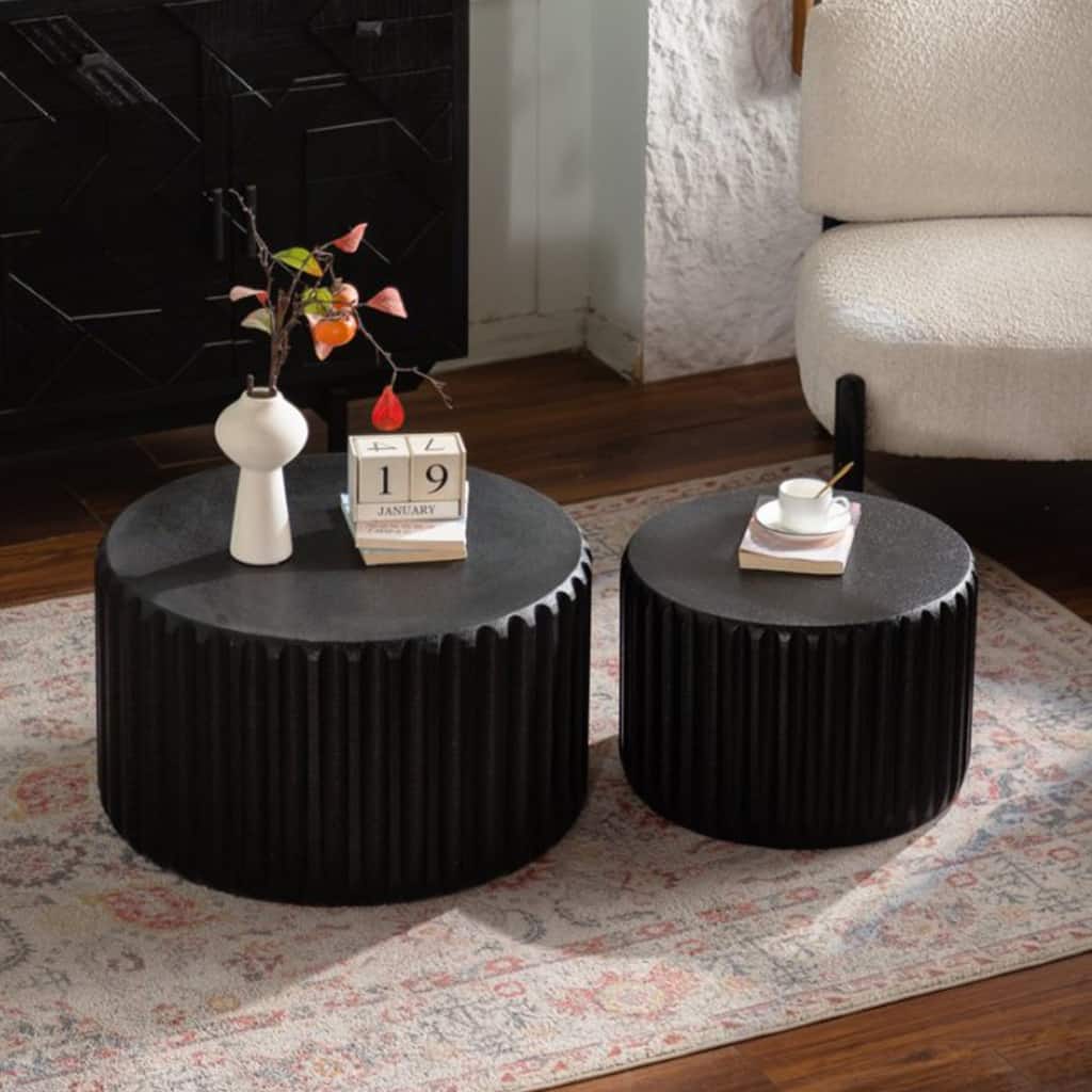 Scalloped Round Coffee Table Set