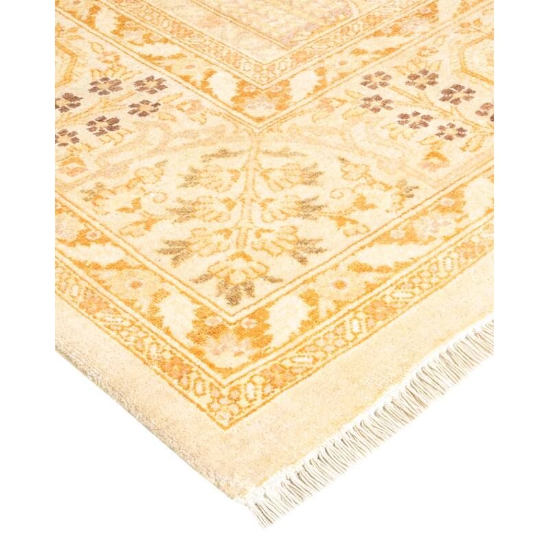 Overton Handknotted Wool Traditional Oriental Ivory Area Rug - 6' x 9'