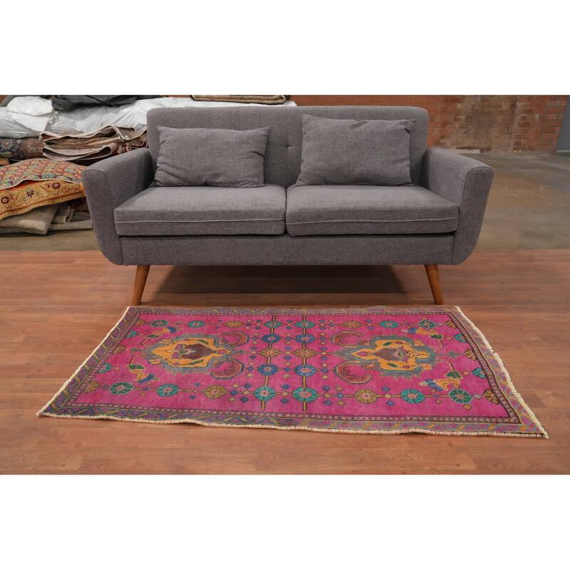 Hand Knotted Oriental 100% Wool Carpet Traditional Geometric Pink Tabriz Area Rug - 4' 9'' X 2' 7''