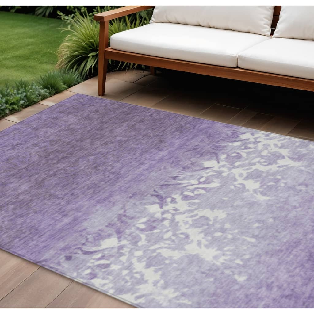 HomeRoots Damask Transitional Rectangle Outdoor Rug
