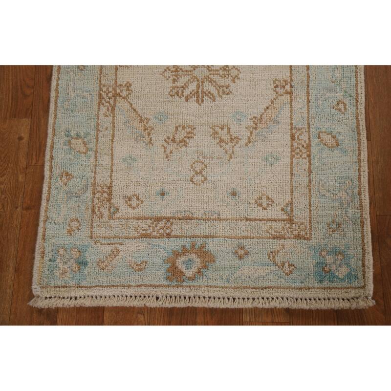 Hand Knotted Oriental 100% Wool Carpet Transitional Geometric Beige & Ivories Oushak Area Rug - 2' 11'' X 2' 0''