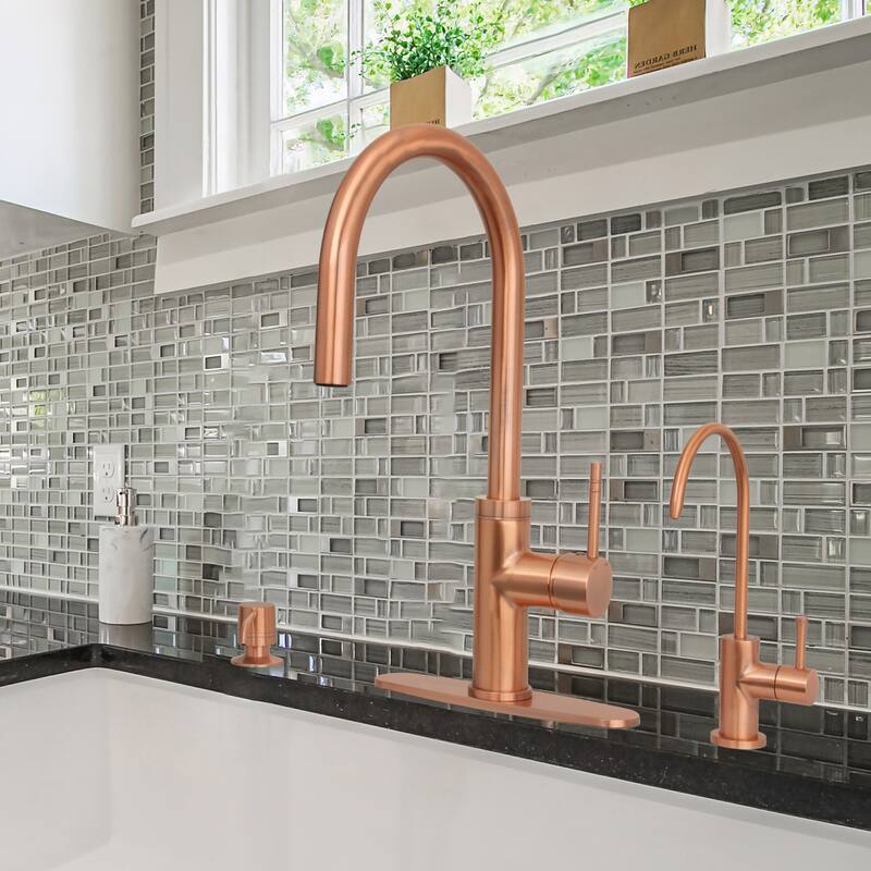 One-Handle Pull-Down Kitchen Faucet with Deck Plate