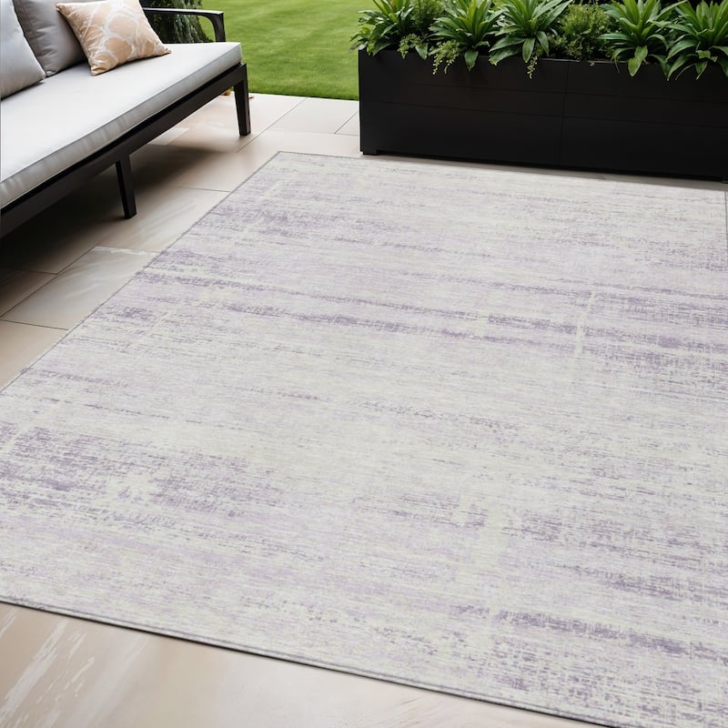 HomeRoots Abstract Transitional Rectangle Outdoor Rug - 5' X 8'