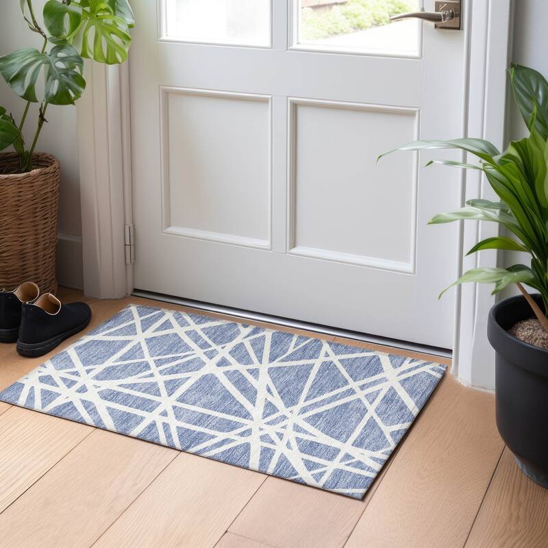 Machine Washable Indoor/ Outdoor Abstract Contemporary Chantille Rug - Denim - 1'8" x 2'6"