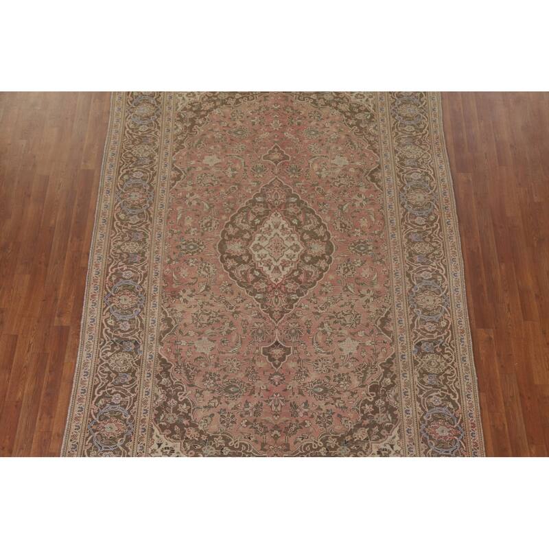 Hand Knotted Oriental 100% Wool Carpet Traditional Floral Pink Kashan Area Rug - 10' 0'' X 6' 9''