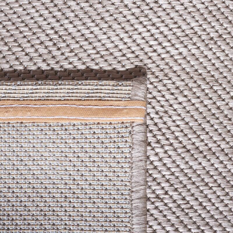 SAFAVIEH Beach House Guylene Indoor/ Outdoor Waterproof Patio Backyard Rug