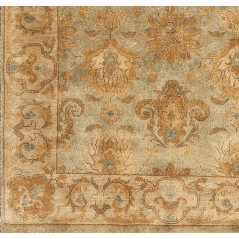 Hand-Knotted Tucker Classic Style Area Rug - 5' x 8' - 5' x 8'