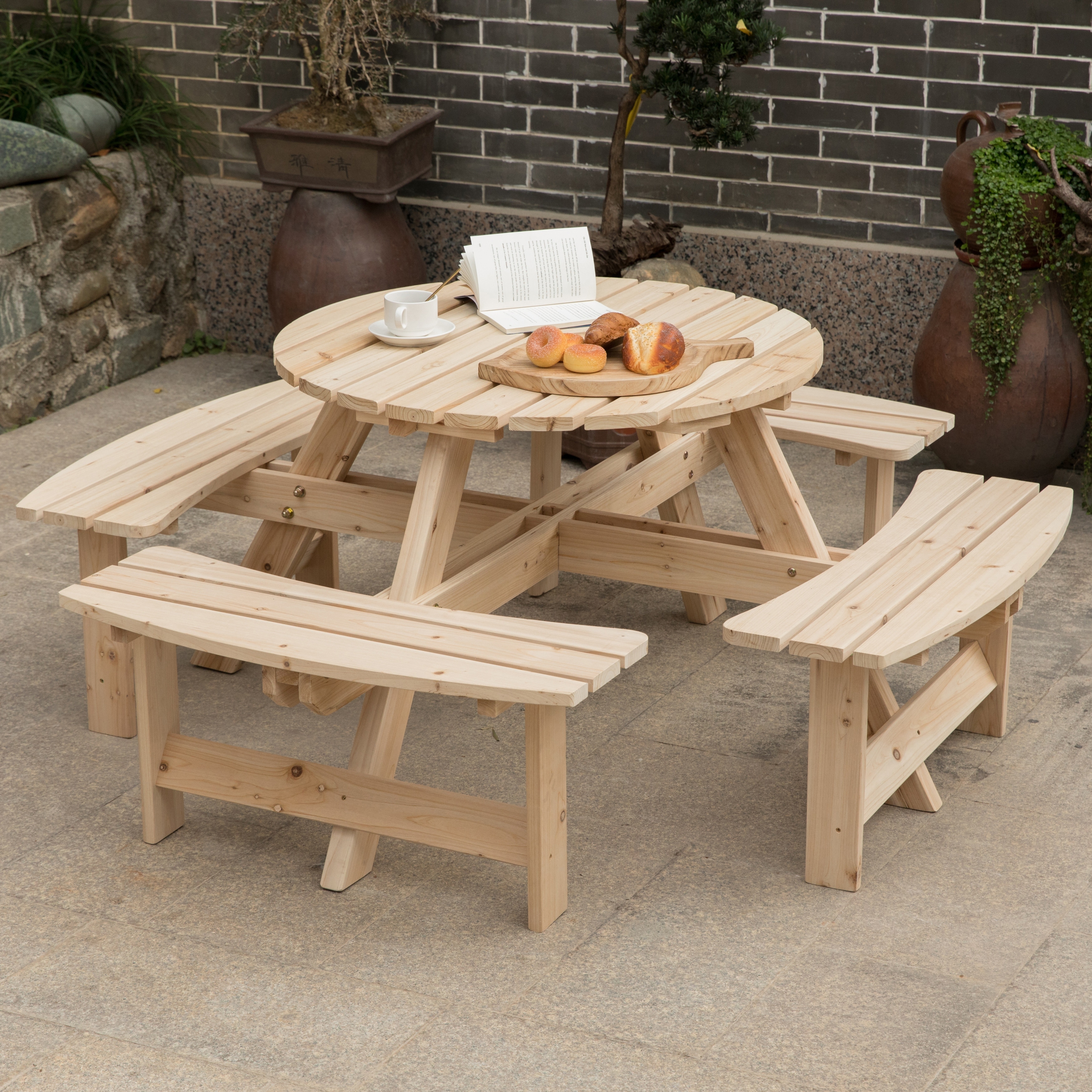 Round outdoor online table 8 seater