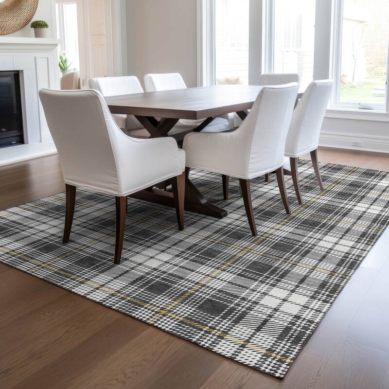 Machine Washable Indoor/ Outdoor Plaid Chantille Rug
