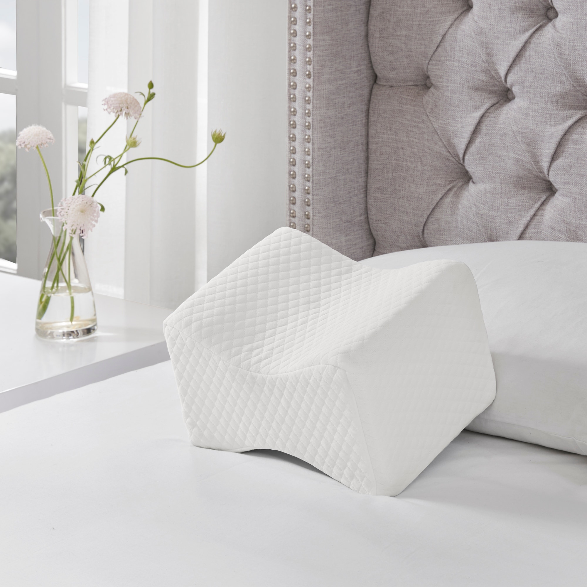 Madison Park Memory Foam White Knee Pillow