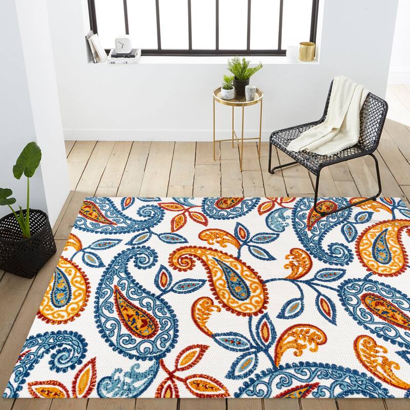 JONATHAN Y Gordes Paisley High-Low Indoor/Outdoor Area Rug