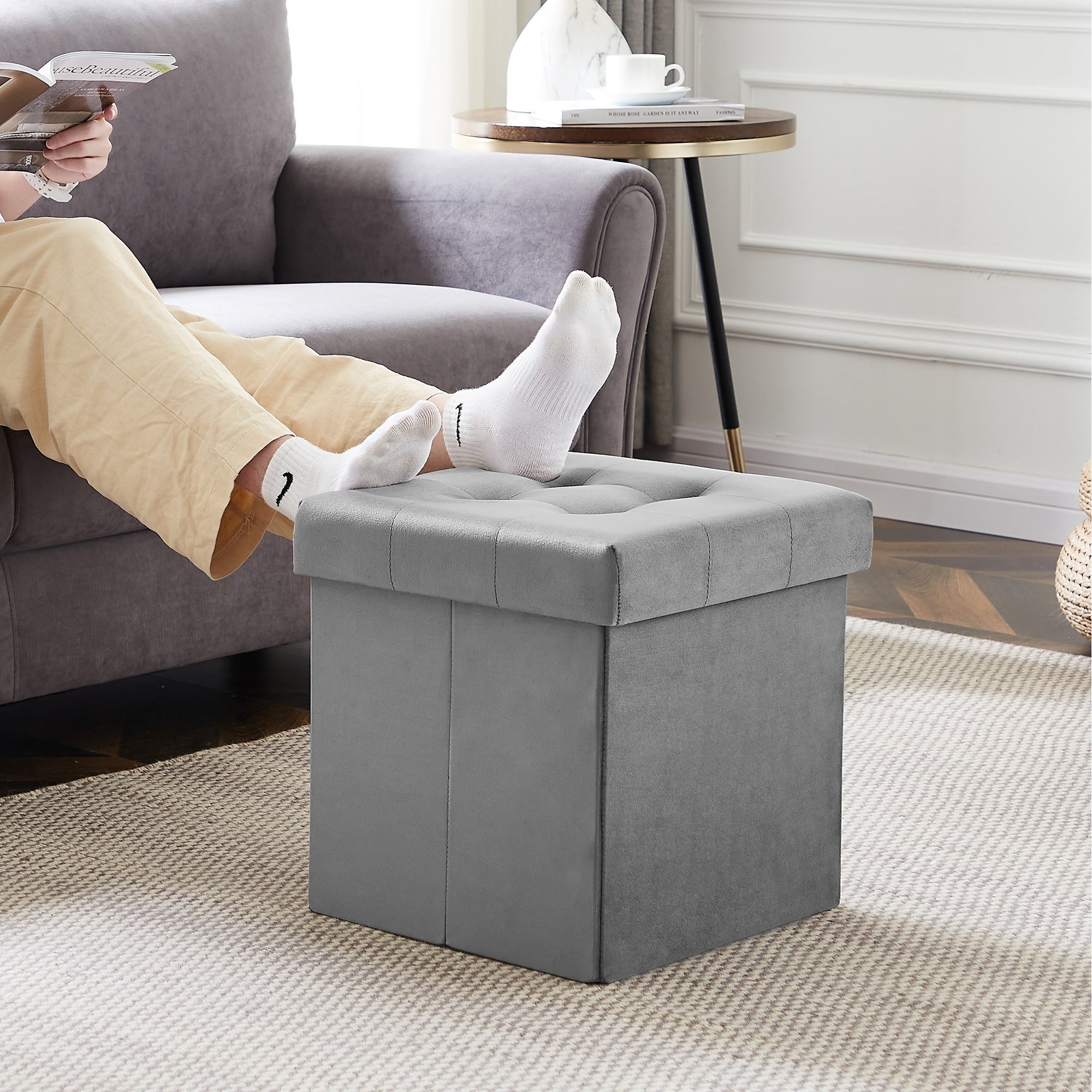 https://ak1.ostkcdn.com/images/products/is/images/direct/a83f5bb79bb34c99f5df3aa46372cebea7e46971/VECELO-Modern-Folding-Tufted-Square-Storage-Ottoman-Foot-Rest.jpg