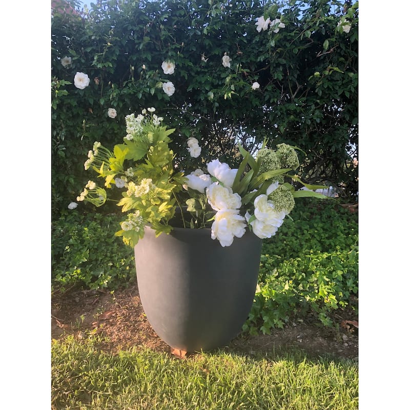Durx-litecrete Lightweight Concrete Modern Seamless Round Cement Color Planter- - 17.7'x17.7'x16.9'