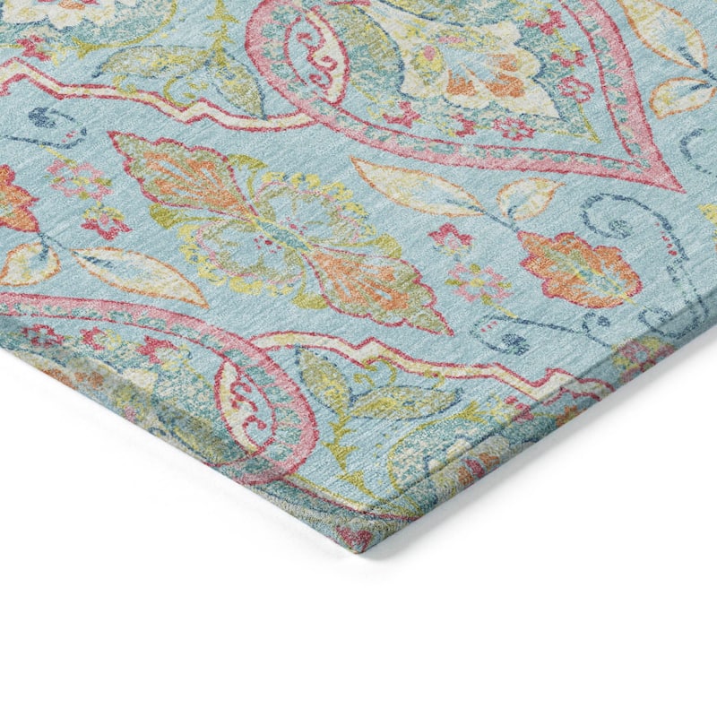 Machine Washable Indoor/Outdoor Traditional Spades Chantille Rug