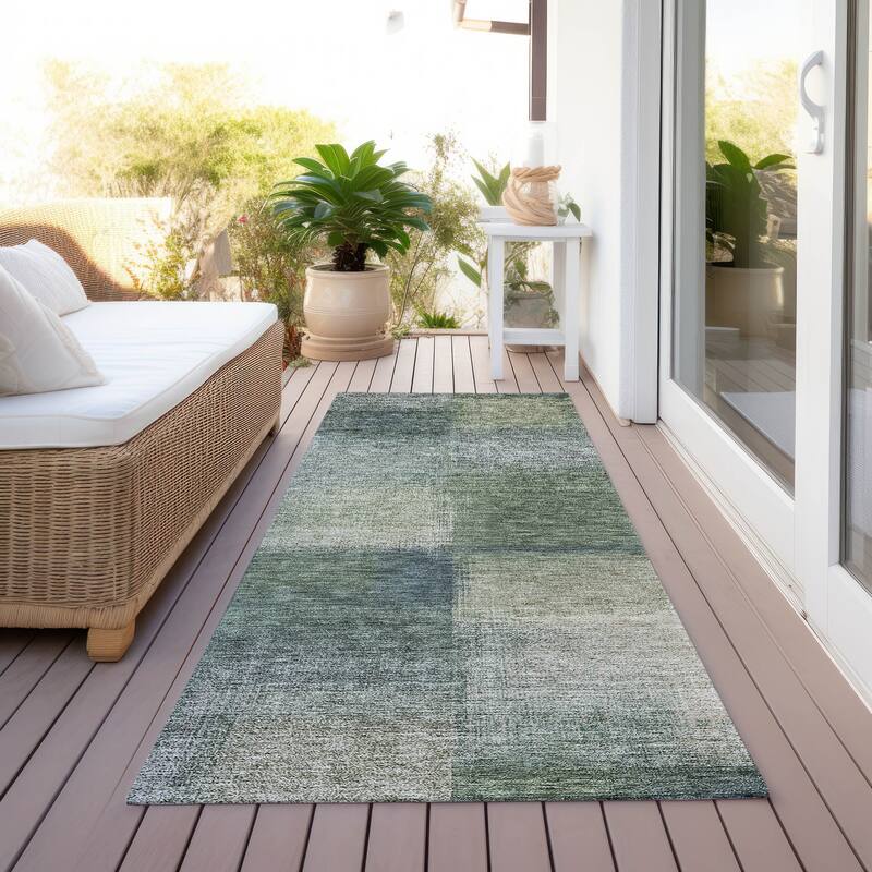 Machine Washable Indoor/ Outdoor Chantille Ombre Rug - Olive - 2'3" x 7'6"