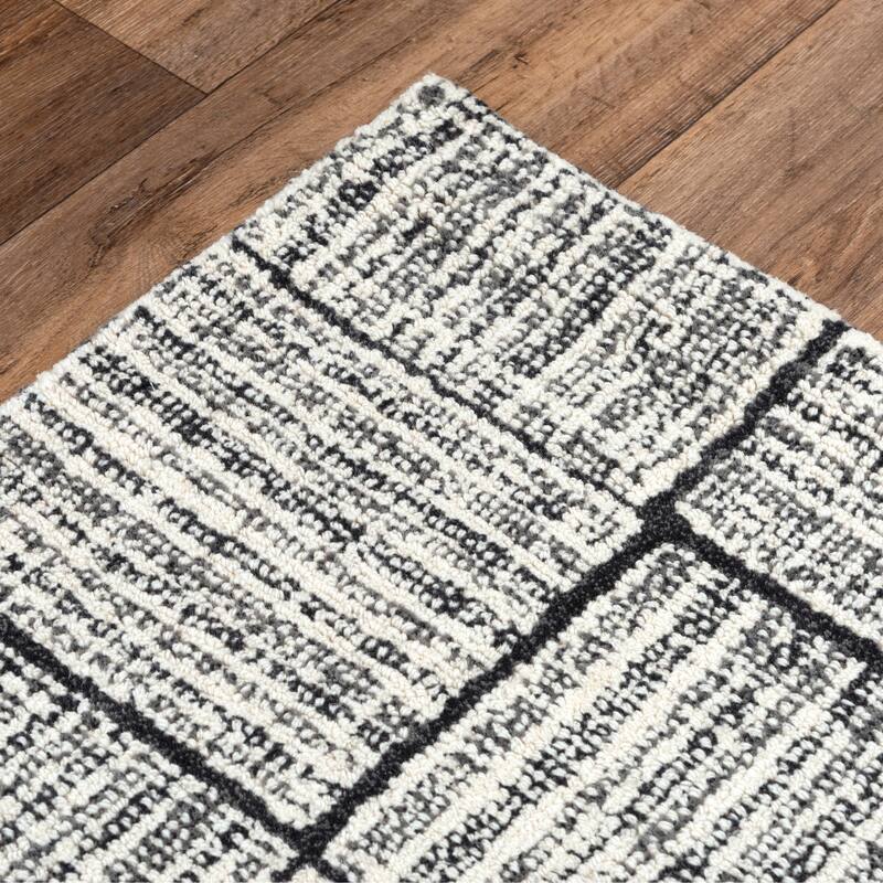 Alora Decor Wondrous Hand-tufted Wool Rug