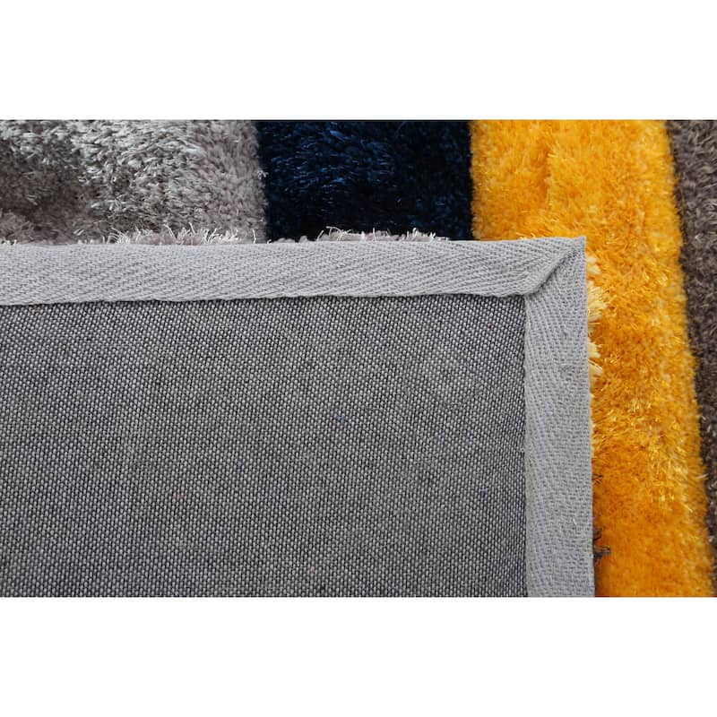 Mateos Shag Collection Abstract Area Rug - 5' X 7'