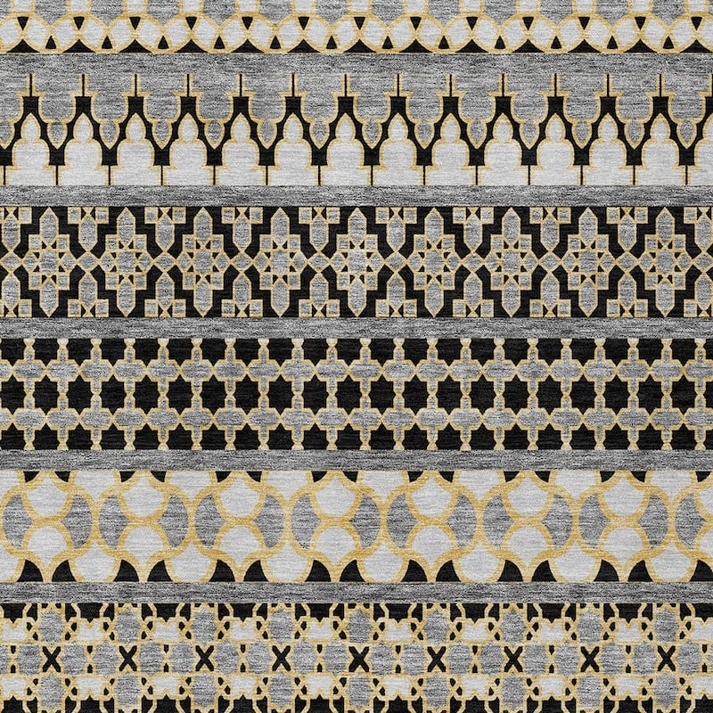 HomeRoots Quatrefoil Transitional Rectangle Outdoor Rug