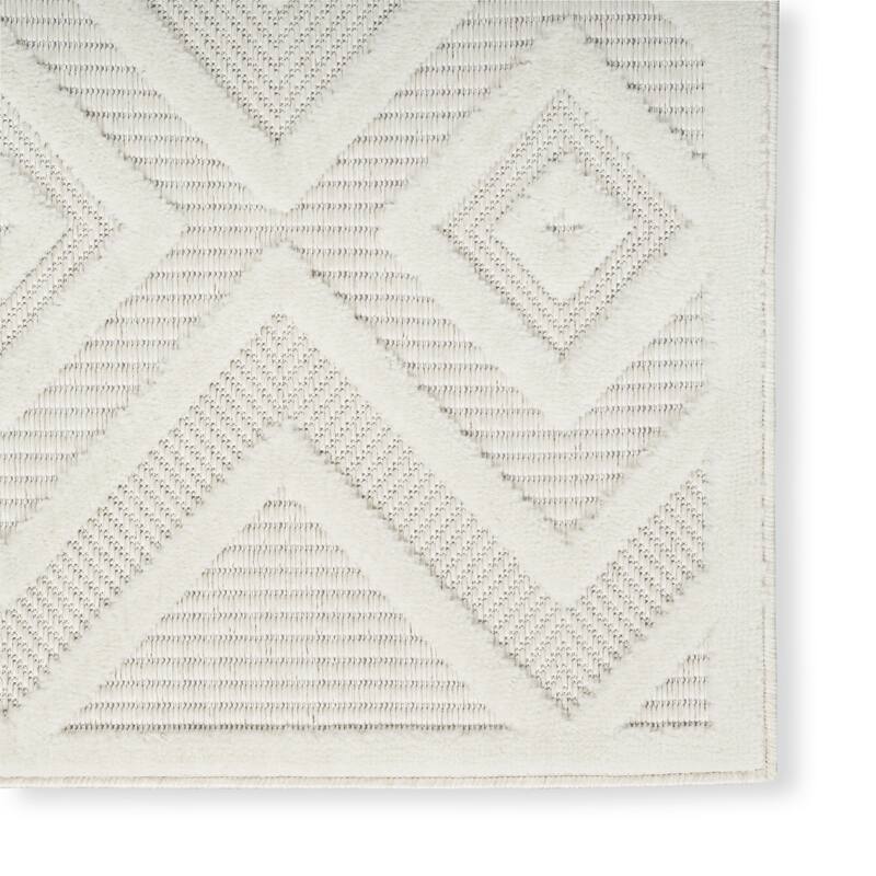 HomeRoots Contemporary Rectangle Outdoor Rug - 9' X 12'