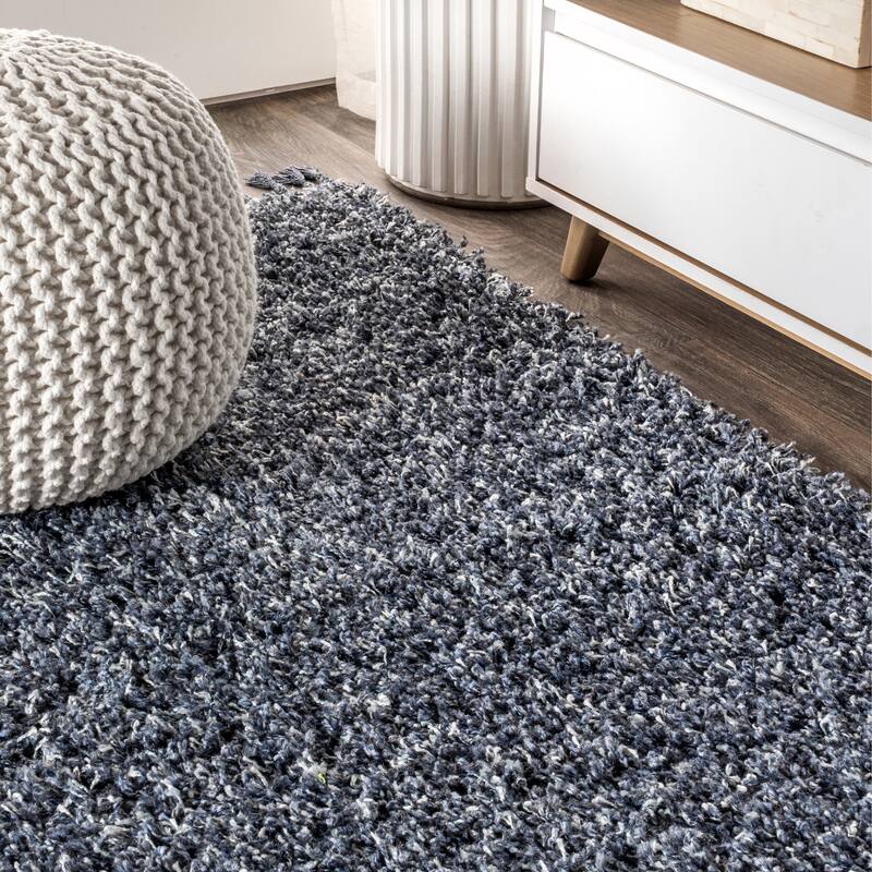 JONATHAN Y Modern Shag Plush Tassel Area Rug