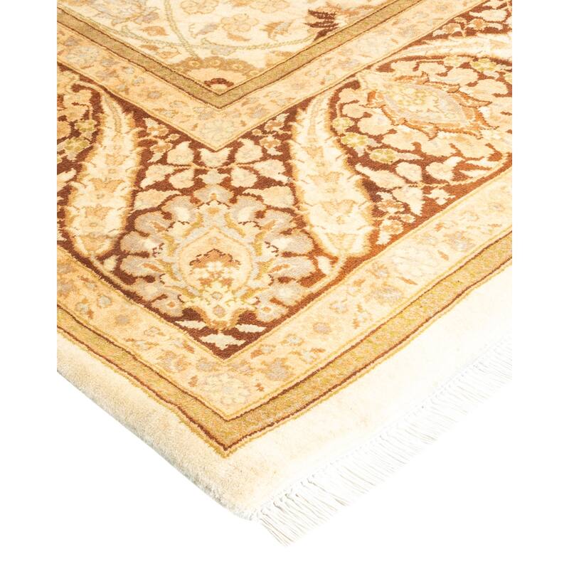 Overton Handknotted Wool Traditional Oriental Ivory Area Rug - 6' x 9'