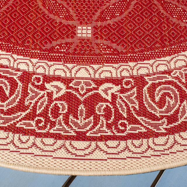 SAFAVIEH Courtyard Laurene Waterproof Patio Backyard Rug