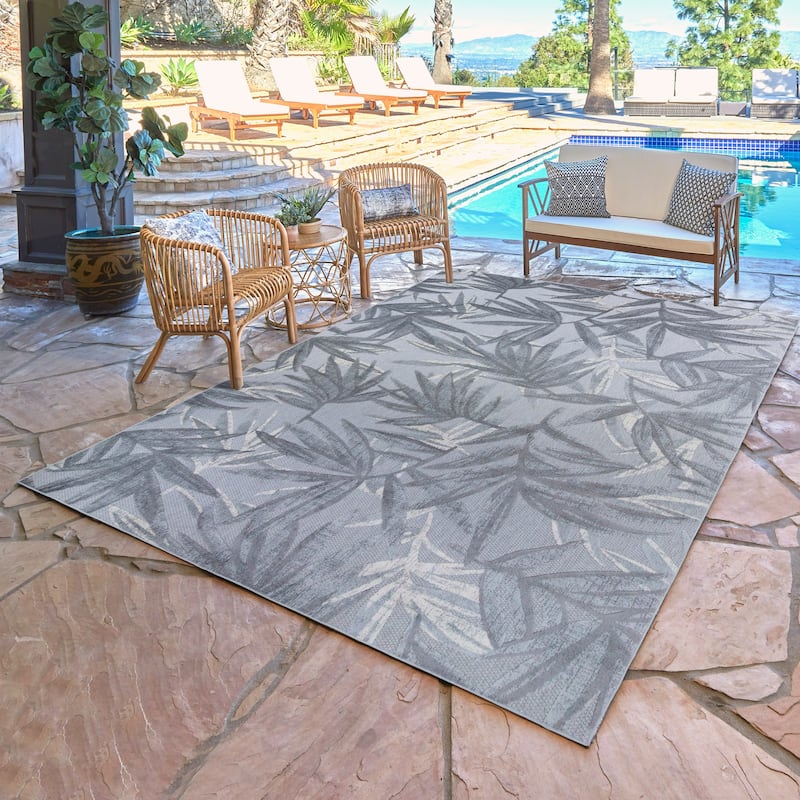 Gertmenian Fosel Bumba Grey Tropical Floral Leaf High-Low Indoor/ Outdoor Area Rug