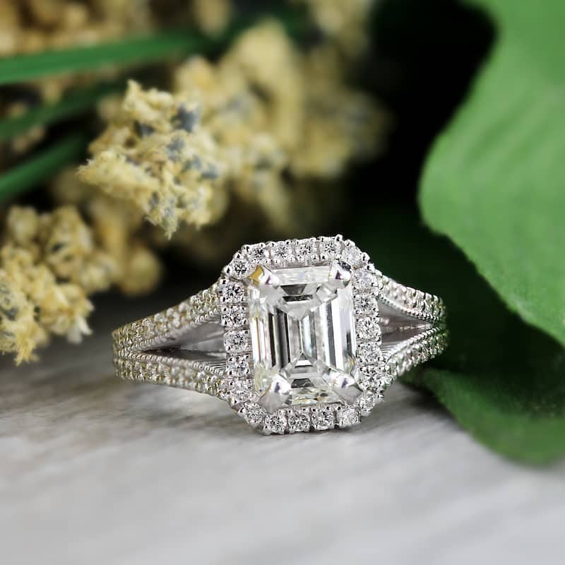 Auriya 18k Gold 2 1/2ctw Vintage Emerald-cut Halo Diamond Engagement Ring (H-I, SI1-SI2)