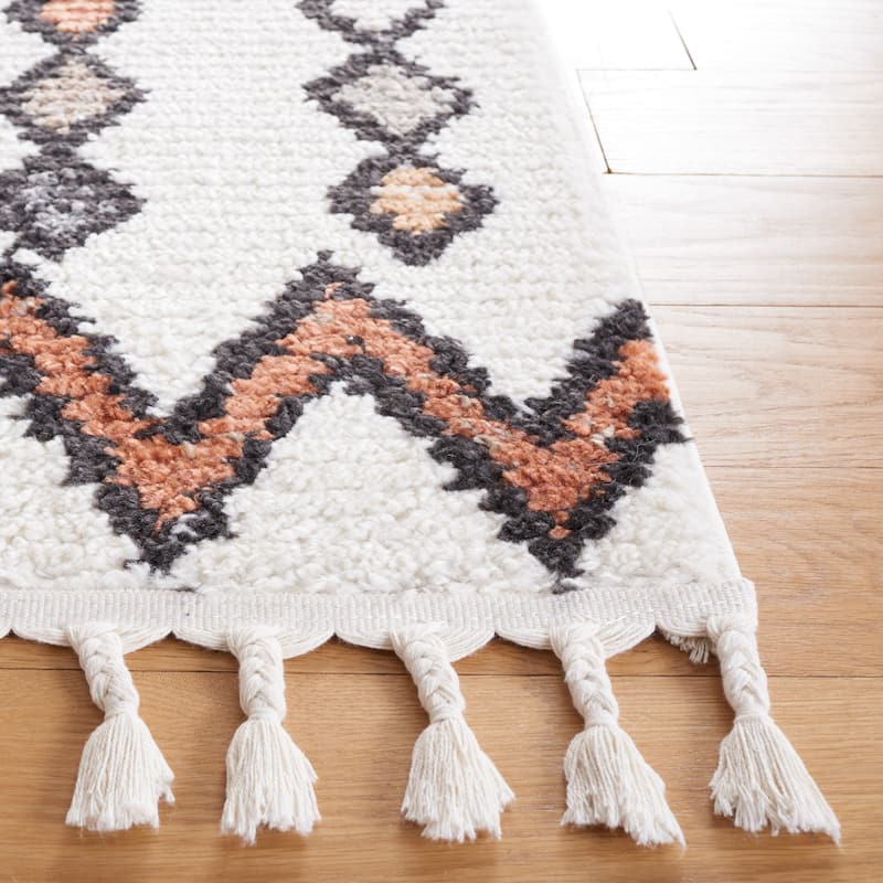 SAFAVIEH Moroccan Tassels Filuta Boho Tribal Rug
