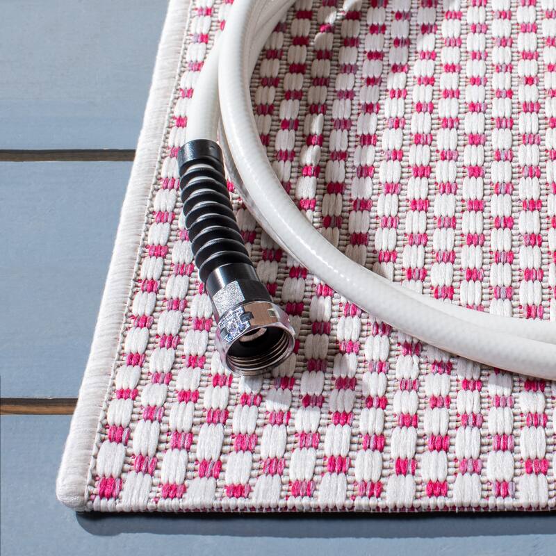 SAFAVIEH Courtyard Jonell Indoor/ Outdoor Patio Backyard Rug