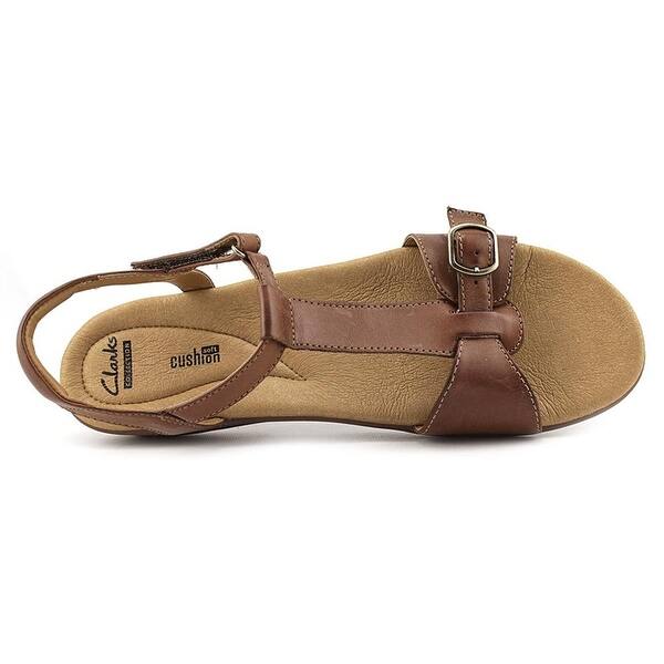 Shop Clarks Women S Manilla Lift Leather Sandal Overstock 18395881