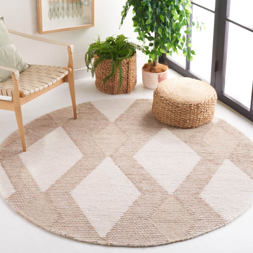 SAFAVIEH Handmade Natura Iridenta Diamond Boho Wool Rug
