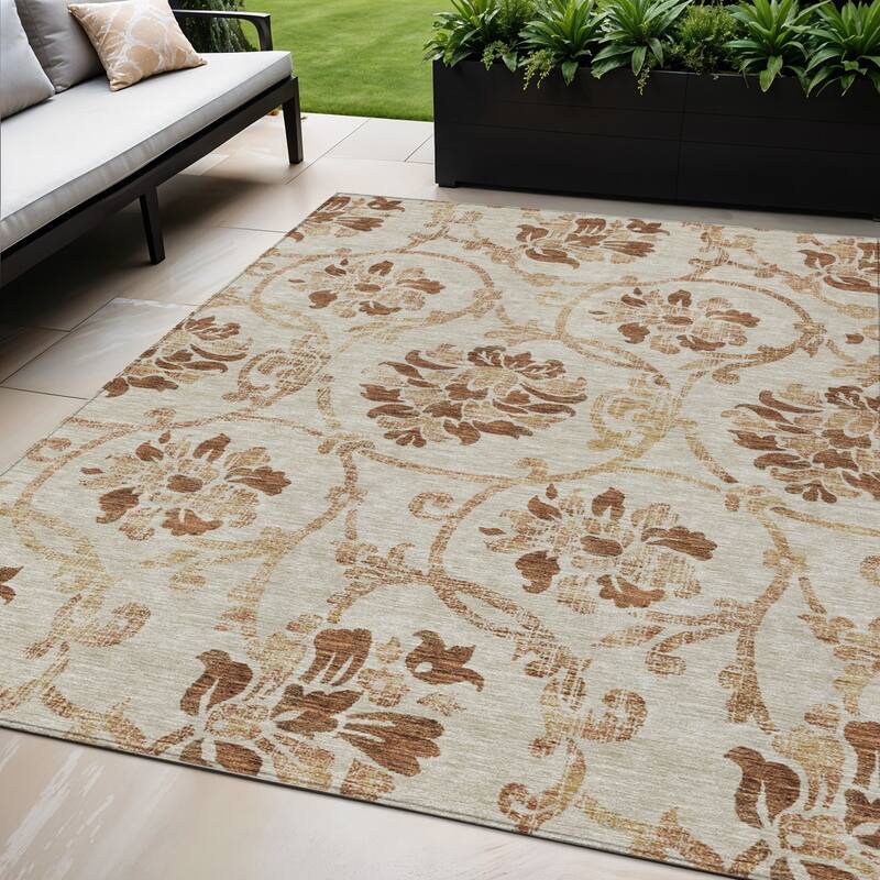 HomeRoots Floral Traditional Rectangle Outdoor Rug - 5' X 8'