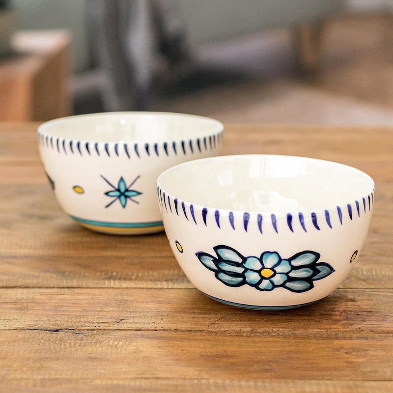 Novica Handmade Bermuda Star Ceramic Bowls (Pair)