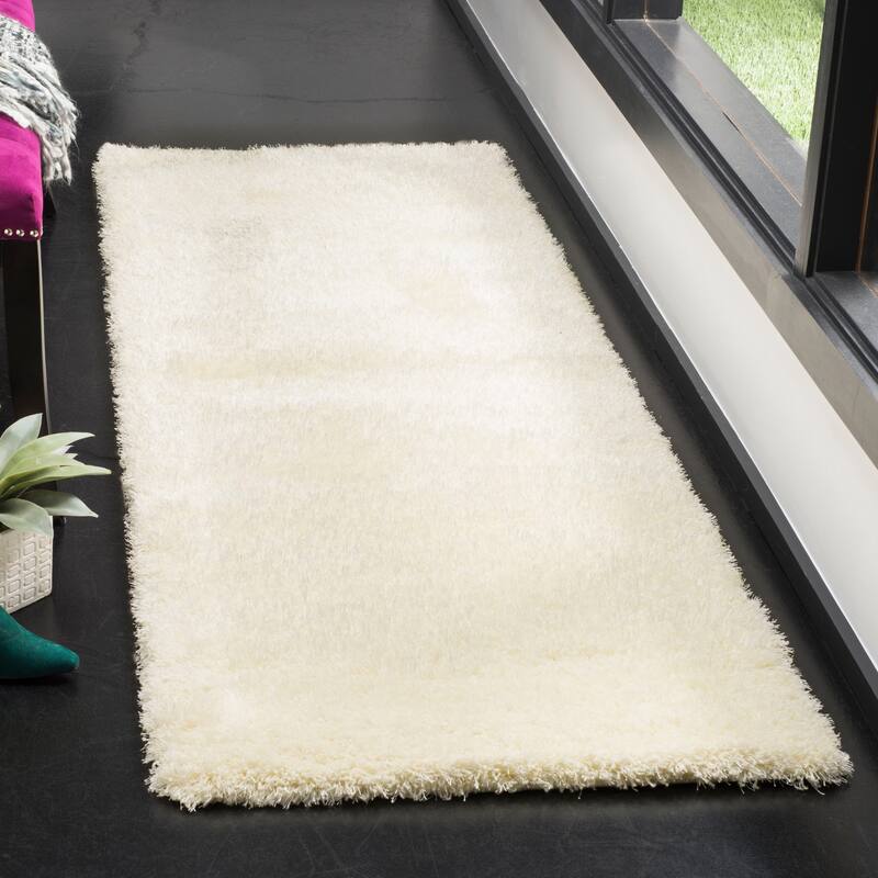 SAFAVIEH Vancouver Shag Gudveig 2-inch Thick Rug - 2'3" x 7' Runner - Creme - Runner