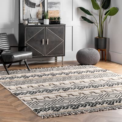 Nuloom Zuri Shaggy Banded Tribal Area Rug