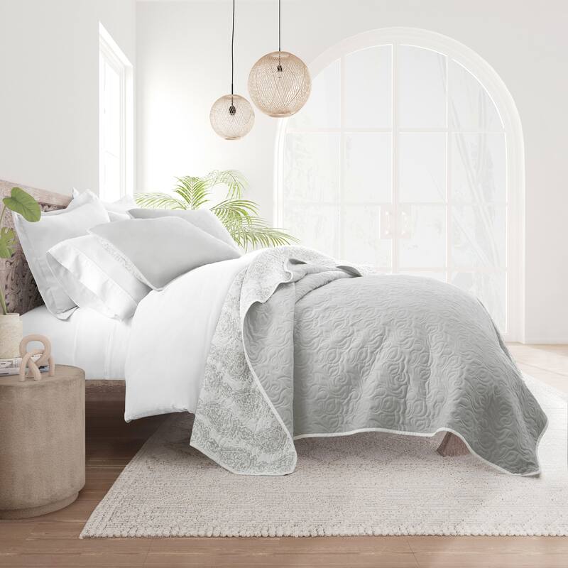 Becky Cameron All Season 3 Piece Distressed Damask Reversible Quilt Set with Shams