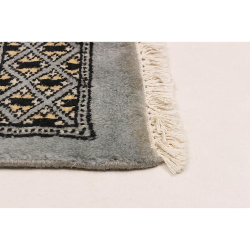 Finest Peshawar Bokhara Grey Rug 5'6" x 7'6" - 5'6 x 7'6