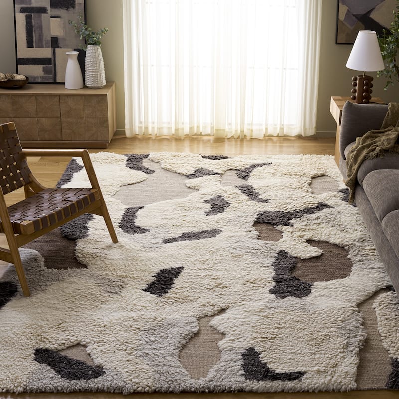 SAFAVIEH Handmade Casablanca Shag Fusako Wool High-Low Pile Rug - 8' x 10' - Ivory/Grey