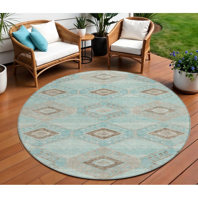 HomeRoots Aztec Transitional Rectangle Outdoor Rug - 8' Round