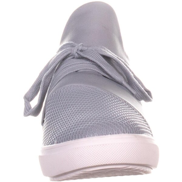 steve madden lancer light blue