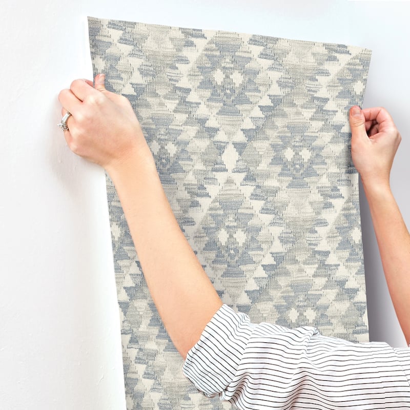 Montana Sapphire Wallpaper