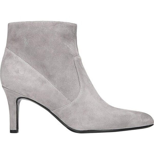 naturalizer nadine bootie