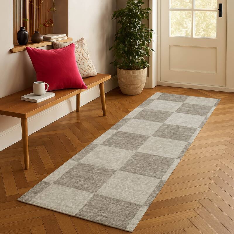Machine Washable Indoor/ Outdoor Modern Checker Chantille Rug