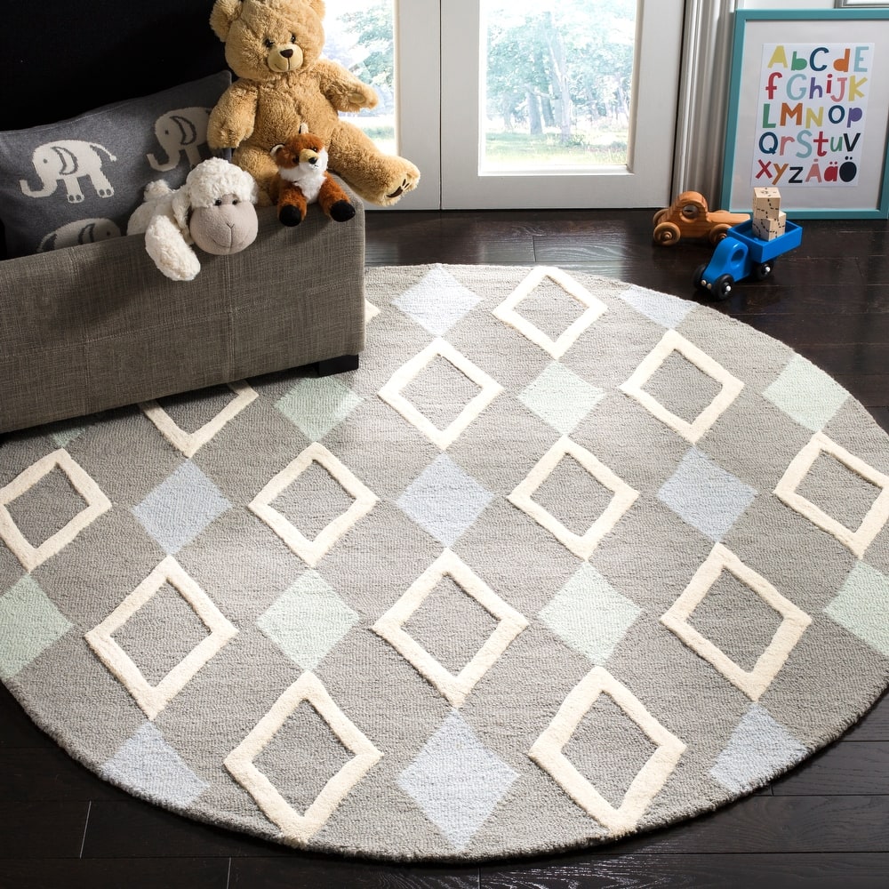SAFAVIEH Handmade Kids Crysta Wool Rug