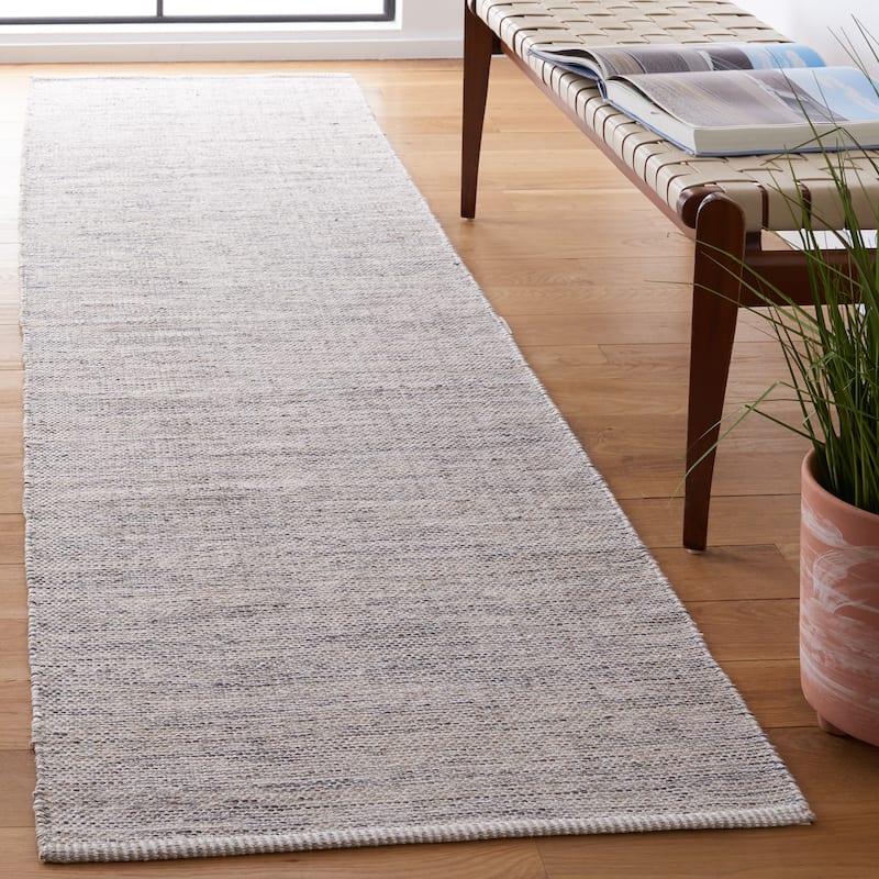 SAFAVIEH Handmade Montauk Lefka Casual Rug - 2'3" x 9' Runner - Beige/Ivory