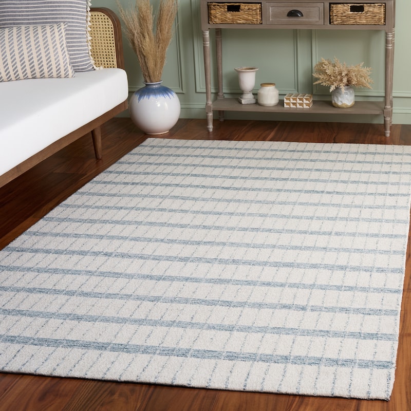 SAFAVIEH Handmade Genre Poliana Wool Rug