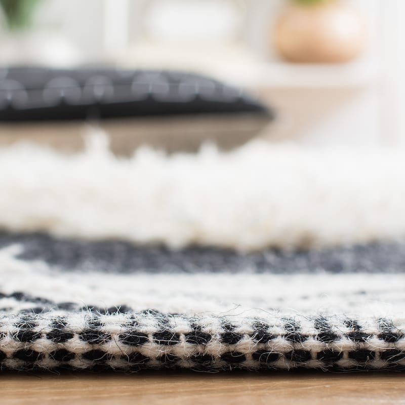 SAFAVIEH Handmade Kenya Eleftheria Southwestern Wool Rug