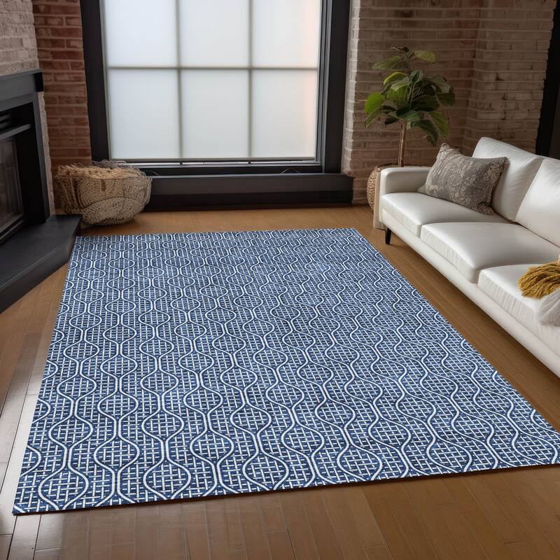Machine Washable Indoor/ Outdoor Chantille Criss Cross Geo Rug