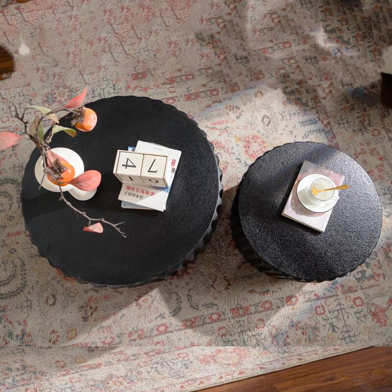 Scalloped Round Coffee Table Set